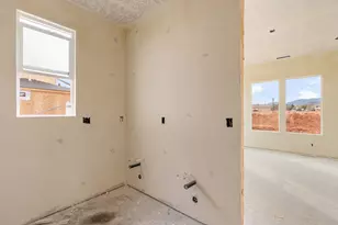 2401 Patricia Dr, Santa Clara, UT 84765 - Photo 11