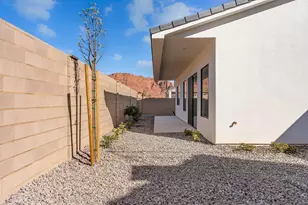 2405 Patricia Dr, Santa Clara, UT 84765 - Photo 35