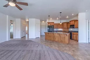 1574 E Sugar Plumb Ln, Washington, UT 84780 - Photo 13