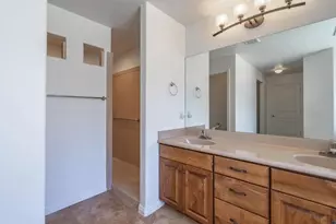 1574 E Sugar Plumb Ln, Washington, UT 84780 - Photo 33