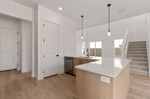 645 W Green Mountain Dr, Saint George, UT 84790 - Photo 3