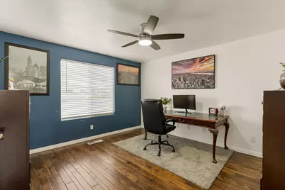 1974 N Sagebrush Dr, Santa Clara, UT 84765 - Photo 9