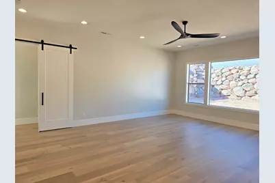 738 W Sunny Ledge Dr, Washington, UT 84780 - Photo 19