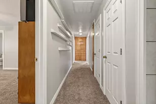 81 S Center St, Enterprise, UT 84725 - Photo 17