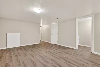 81 S Center St, Enterprise, UT 84725 - Photo 31
