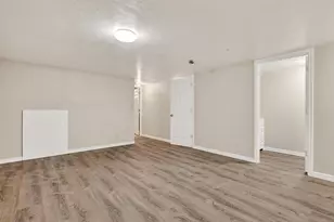 81 S Center St, Enterprise, UT 84725 - Photo 31