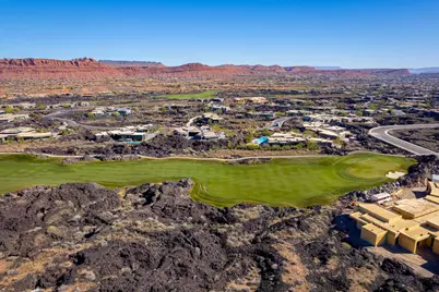 2417 Lava Vista Dr, Santa Clara, UT 84765 - Photo 11