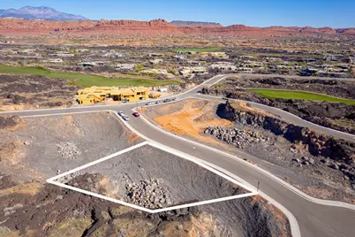 2427 Phil Smith Ct, Santa Clara, UT 84765 - Photo 7