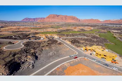 2430 Phil Smith Ct, Santa Clara, UT 84765 - Photo 11