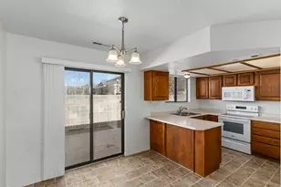 1075 N 1400 W, Saint George, UT 84770 - Photo 13