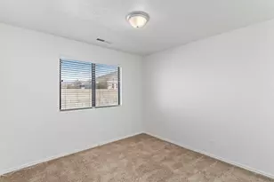 1075 N 1400 W, Saint George, UT 84770 - Photo 33
