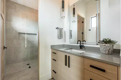 92 E Colima Rd, Washington, UT 84780 - Photo 19