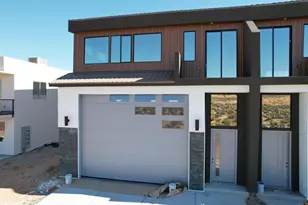 1326 E Lone Rock View, Big Water, UT 84741 - Photo 7