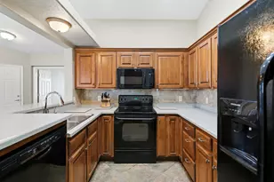 4358 S Laurel Green Dr, Saint George, UT 84790 - Photo 9