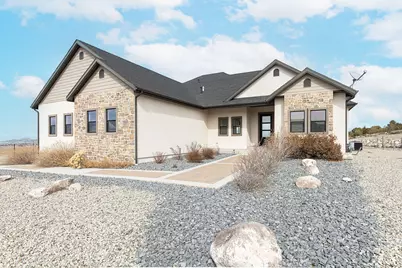 3760 W Hillcrest Dr, Cedar City, UT 84720 - Photo 3