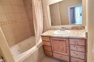 2056 E Middleton Dr, Saint George, UT 84770 - Photo 9