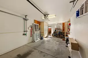 1050 W Red Hills Pkwy, Washington, UT 84780 - Photo 19