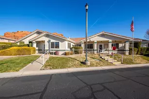 1050 W Red Hills Pkwy, Washington, UT 84780 - Photo 29