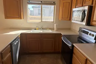 316 S 2450 E, Saint George, UT 84790 - Photo 5