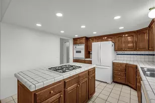 976 N Quail Ridge Dr, Washington, UT 84780 - Photo 13