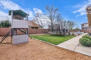 2551 Honeybee Cir, Washington, UT 84780 - Photo 7