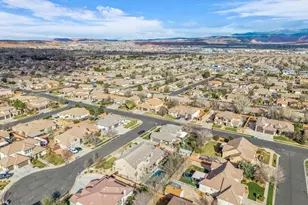 2551 Honeybee Cir, Washington, UT 84780 - Photo 19