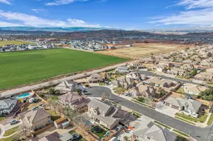 2551 Honeybee Cir, Washington, UT 84780 - Photo 21