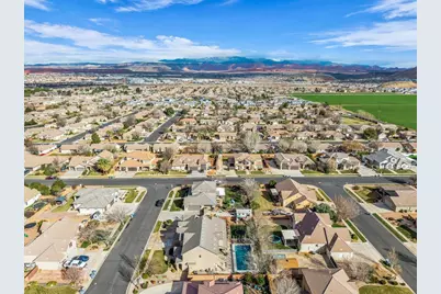 2551 Honeybee Cir, Washington, UT 84780 - Photo 17