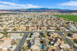 2551 Honeybee Cir, Washington, UT 84780 - Photo 17