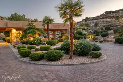 1809 Gneiss, Saint George, UT 84790 - Photo 3