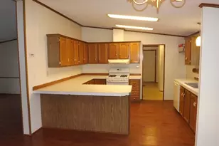 272 E Hidden View Dr, Sandy, UT 84070 - Photo 15