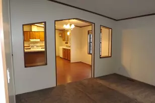 272 E Hidden View Dr, Sandy, UT 84070 - Photo 21