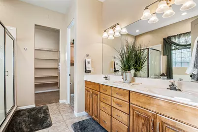 1028 W Shadow Ridge Dr, Washington, UT 84780 - Photo 23