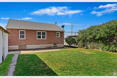 2318 W 5600 S, Roy, UT 84067 - Photo 25