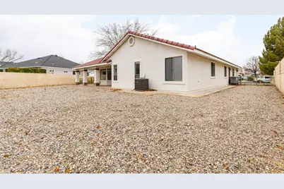 1919 S Point Dr, Saint George, UT 84790 - Photo 21