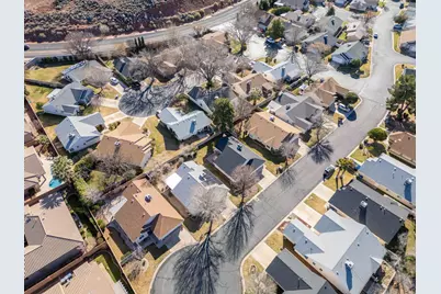 710 S Indian Hills Dr #20, Saint George, UT 84770 - Photo 31