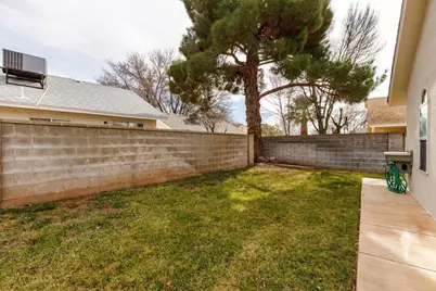 710 S Indian Hills Dr #20, Saint George, UT 84770 - Photo 21