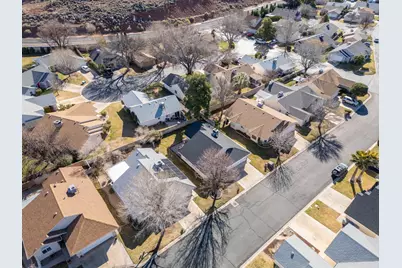 710 S Indian Hills Dr #20, Saint George, UT 84770 - Photo 29