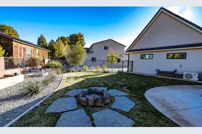 1283 N Gallen Rd, Santa Clara, UT 84765 - Photo 57