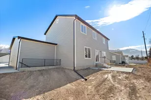 3982 N Aspen Dr, Enoch, UT 84021 - Photo 11