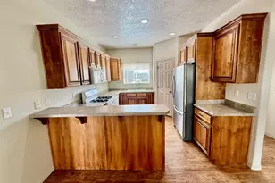 2050 N Canyon View Dr, Saint George, UT 84770 - Photo 9