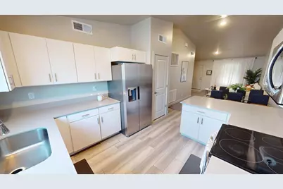 1167 E Telegraph St #B-304, Washington, UT 84780 - Photo 5