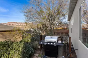 1128 N Main St, Hurricane, UT 84737 - Photo 29