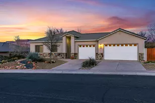 1128 N Main St, Hurricane, UT 84737 - Photo 3