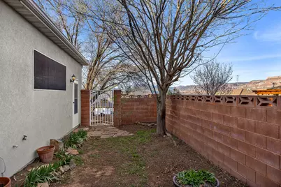 1128 N Main St, Hurricane, UT 84737 - Photo 31