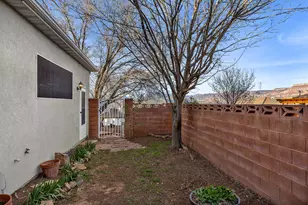 1128 N Main St, Hurricane, UT 84737 - Photo 31