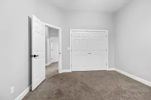 1128 N Main St, Hurricane, UT 84737 - Photo 19