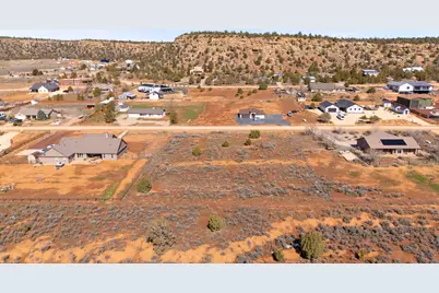 941 E Smithsonian Way, Hurricane, UT 84737 - Photo 3