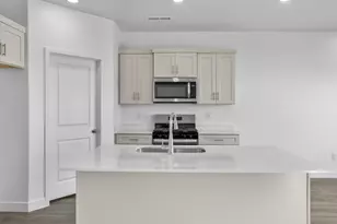 1924 S Cyclone Dr, Washington, UT 84780 - Photo 9