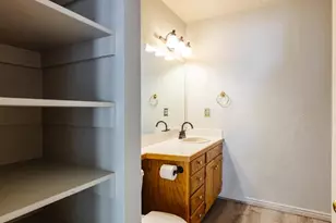 845 N Valley View Dr, Saint George, UT 84770 - Photo 23